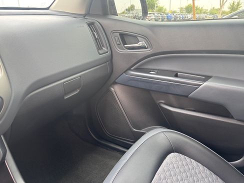 Used 2016 Chevrolet Colorado Z71 AWD/4WD image 19