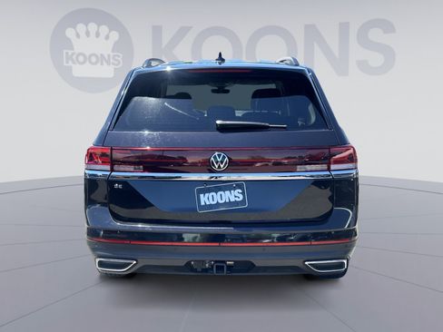 Used 2024 Volkswagen Atlas SE FWD image 10