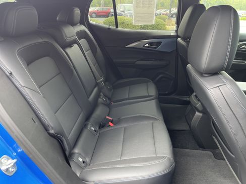 Used 2024 Chevrolet Equinox EV LT w/ LPO, Blackout Package image 34