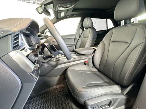 Used 2024 Audi Q8 Premium Plus w/ Premium Plus Package image 18