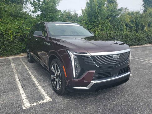 Used 2025 Cadillac Escalade IQ Luxury 2 AWD/4WD image 7