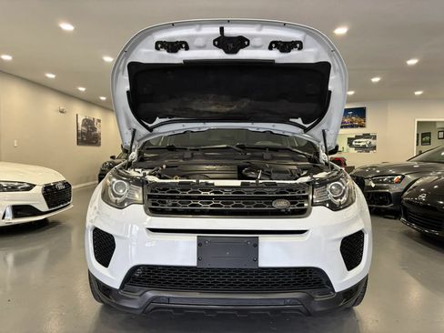 Used 2019 Land Rover Discovery Sport HSE AWD/4WD image 50