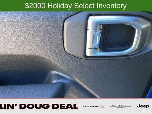 New 2025 Jeep Gladiator Willys image 27