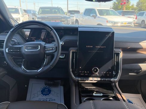 New 2026 GMC Yukon XL Denali Ultimate AWD/4WD image 17
