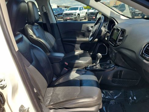 Used 2019 Jeep Compass Limited w/ Advanced Safety Group AWD/4WD image 28