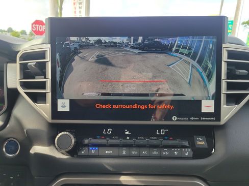 Used 2024 Toyota Tundra Limited image 10