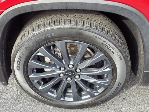 Used 2022 Chevrolet Traverse RS image 15