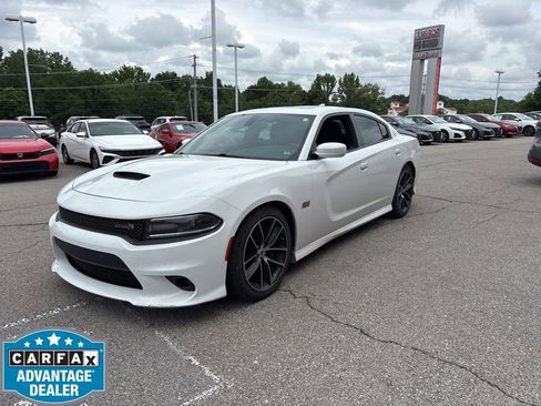 Used 2018 Dodge Charger R/T Scat Pack RWD image 1