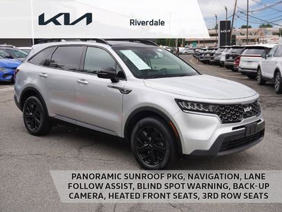 Used 2022 Kia Sorento S w/ Panoramic Sunroof Package