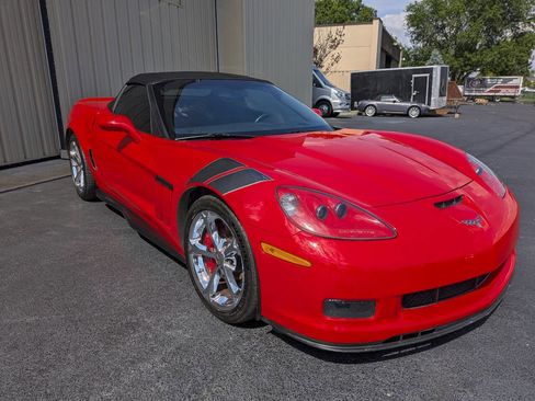 Used 2013 Chevrolet Corvette Grand Sport w/ 3LT Preferred Equipment Group RWD image 9