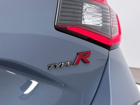 Used 2023 Honda Civic Type R image 12