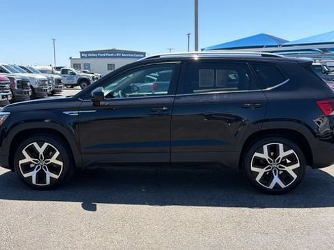 Used 2022 Volkswagen Taos SEL AWD/4WD image 6
