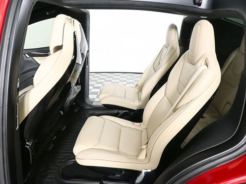 Used 2016 Tesla Model X Performance image 16