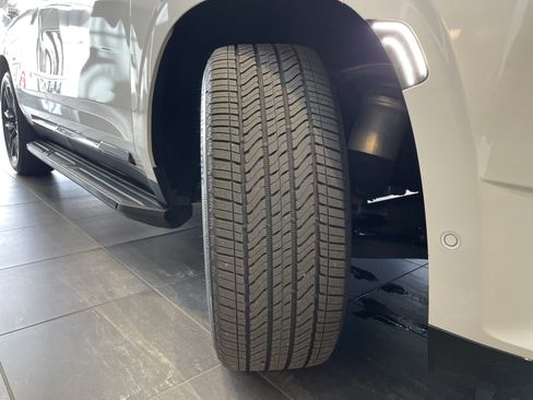 Used 2023 Cadillac Escalade Sport Platinum image 13