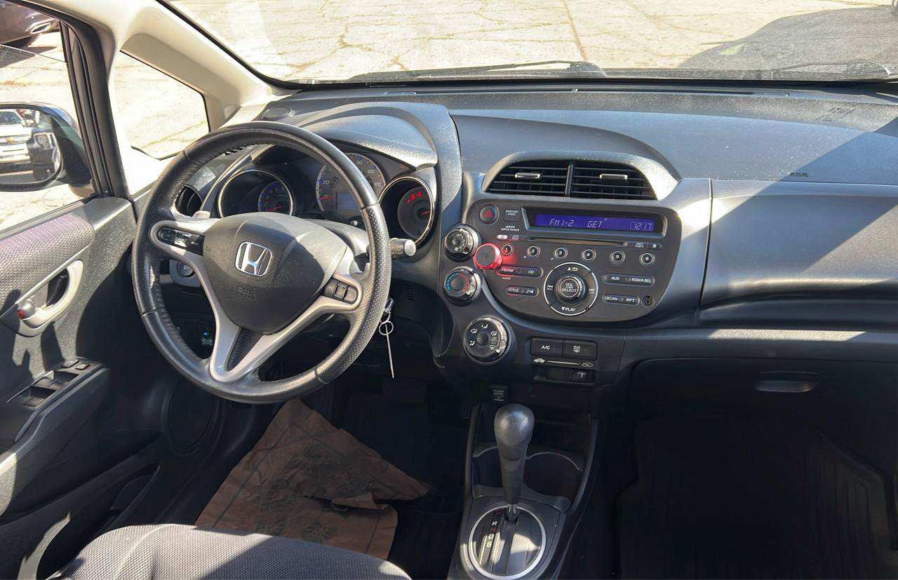 Used 2013 Honda Fit Sport image 11