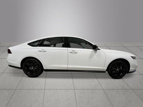 New 2025 Honda Accord SE image 7