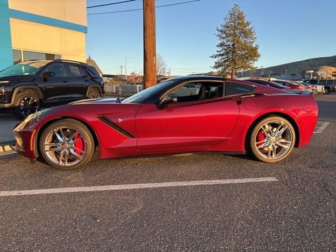 Used 2016 Chevrolet Corvette Stingray Z51 w/ 3LT Preferred Equipment Group image 2