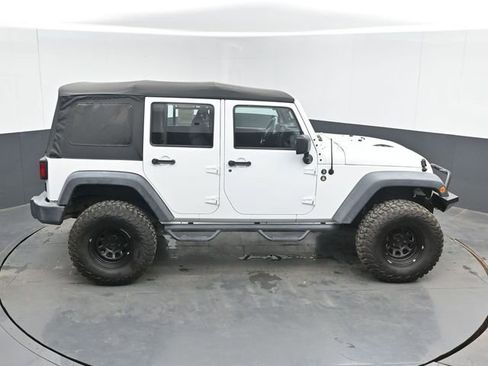 Used 2018 Jeep Wrangler Unlimited Sport w/ Connectivity Group AWD/4WD image 36