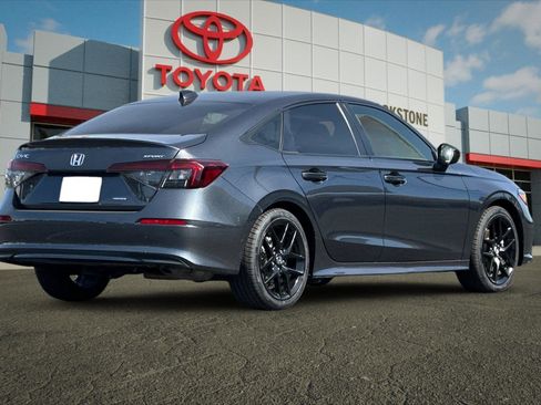 Used 2025 Honda Civic Sport image 3
