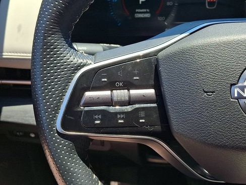 Used 2023 Nissan Ariya FWD image 23