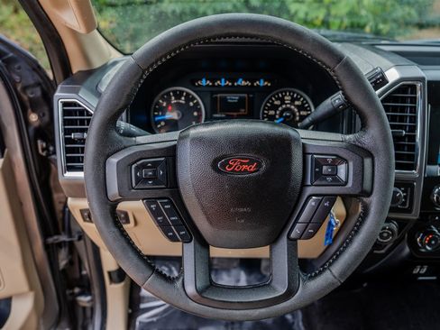 Used 2016 Ford F150 XLT w/ Equipment Group 302A Luxury AWD/4WD image 15