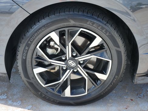 Used 2024 Hyundai Sonata SEL FWD image 13