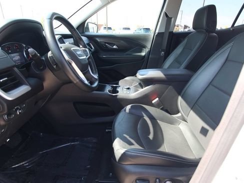 Used 2024 GMC Terrain SLT AWD/4WD image 6