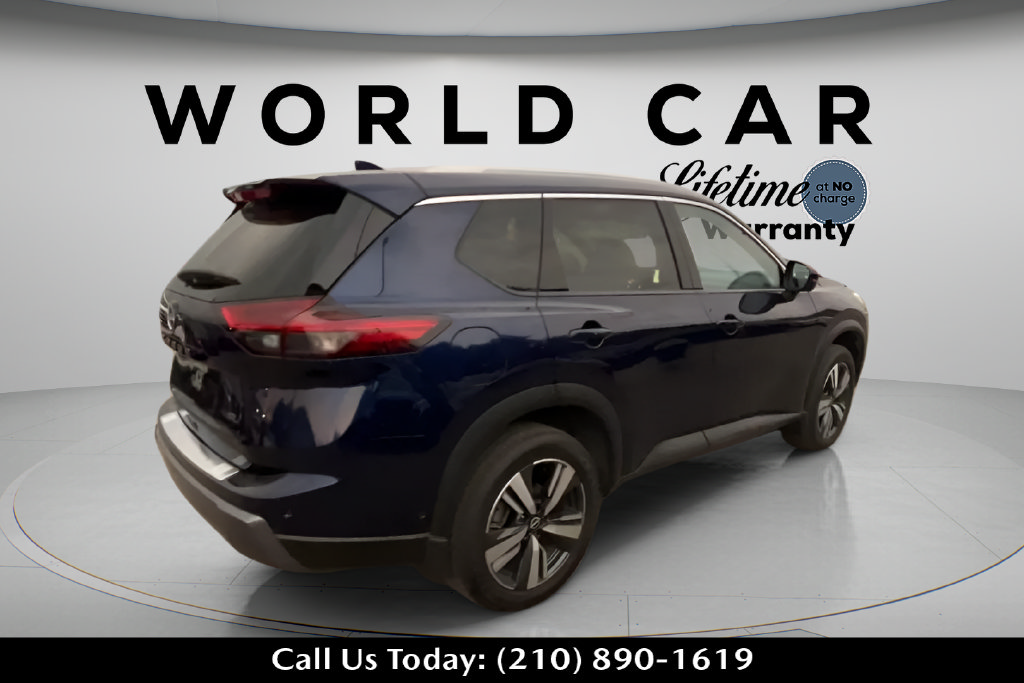 Used 2024 Nissan Rogue SL w/ SL Premium Package FWD image 4