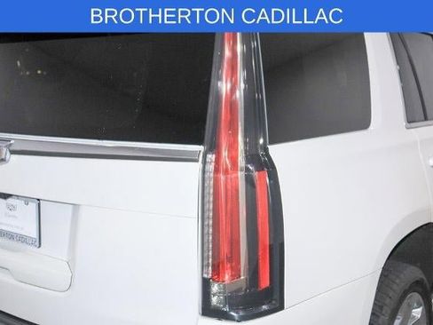 Used 2020 Cadillac Escalade Premium Luxury image 13