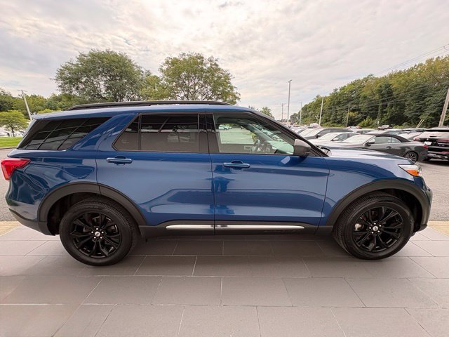Used 2021 Ford Explorer XLT w/ Equipment Group 202A AWD/4WD image 6