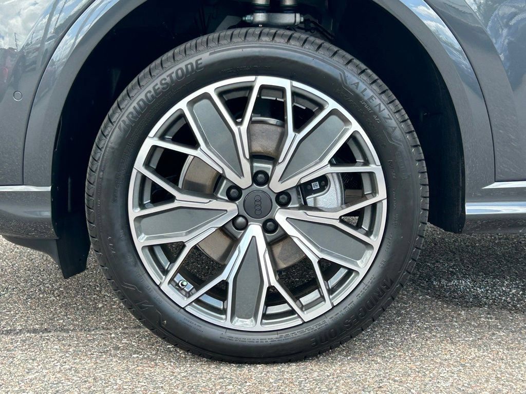 New 2026 Audi Q5 Premium Plus AWD/4WD image 36