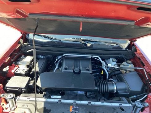 Used 2024 Chevrolet Colorado LT w/ LT Convenience Package III image 24