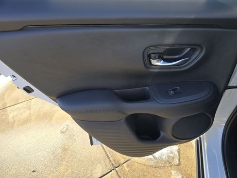 New 2026 Honda HR-V LX image 24