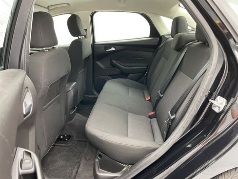 Used 2017 Ford Focus SE image 37