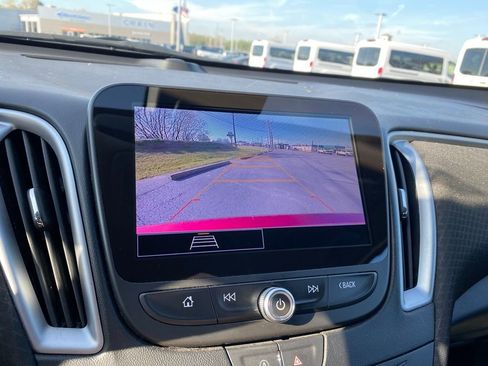 Used 2024 Chevrolet Malibu LT image 20