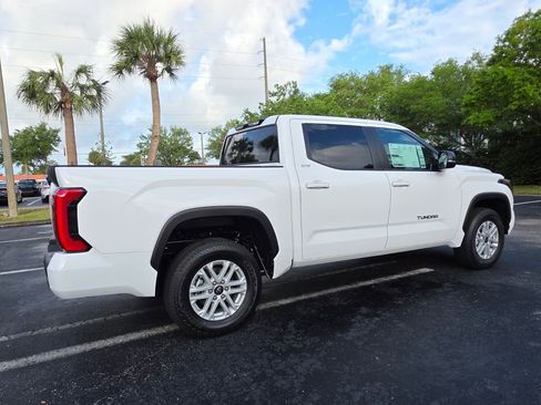 New 2026 Toyota Tundra SR5 AWD/4WD image 11