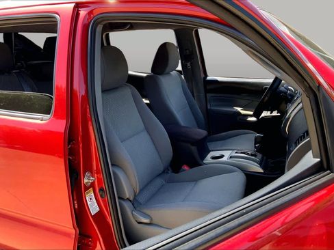 Used 2015 Toyota Tacoma PreRunner w/ SR5 Package RWD image 8