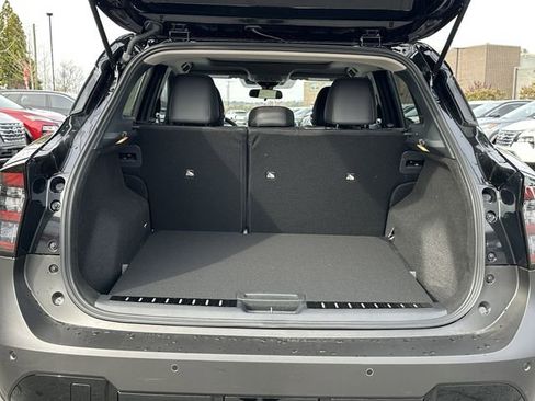 New 2026 Nissan Kicks SR w/ SR Premium Package FWD image 13