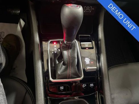 New 2026 Jeep Compass Trailhawk AWD/4WD image 19