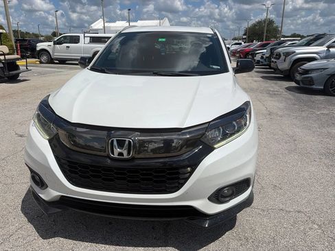 Used 2021 Honda HR-V Sport image 2