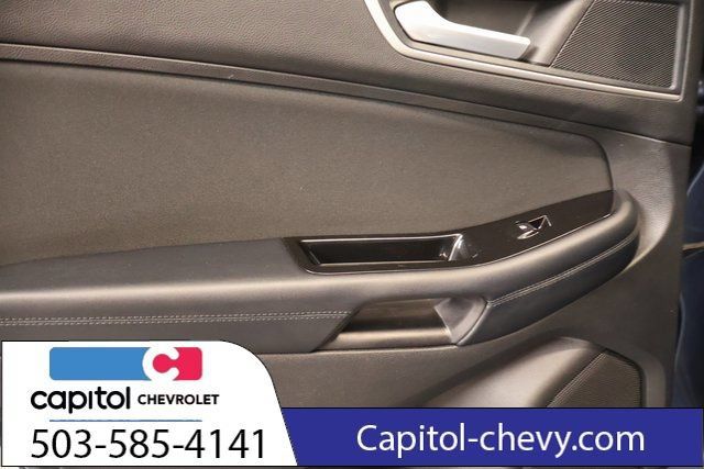Used 2018 Ford Edge SEL w/ Class II Trailer Tow Package AWD/4WD image 28