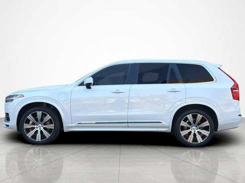Used 2024 Volvo XC90 T8 Plus w/ Protection Package Premier AWD/4WD image 2