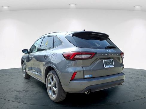 Used 2024 Ford Escape ST-Line w/ Tech Pack #1 AWD/4WD image 5