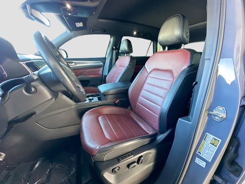 Used 2022 Volkswagen Atlas Cross Sport SEL Premium R-Line image 22