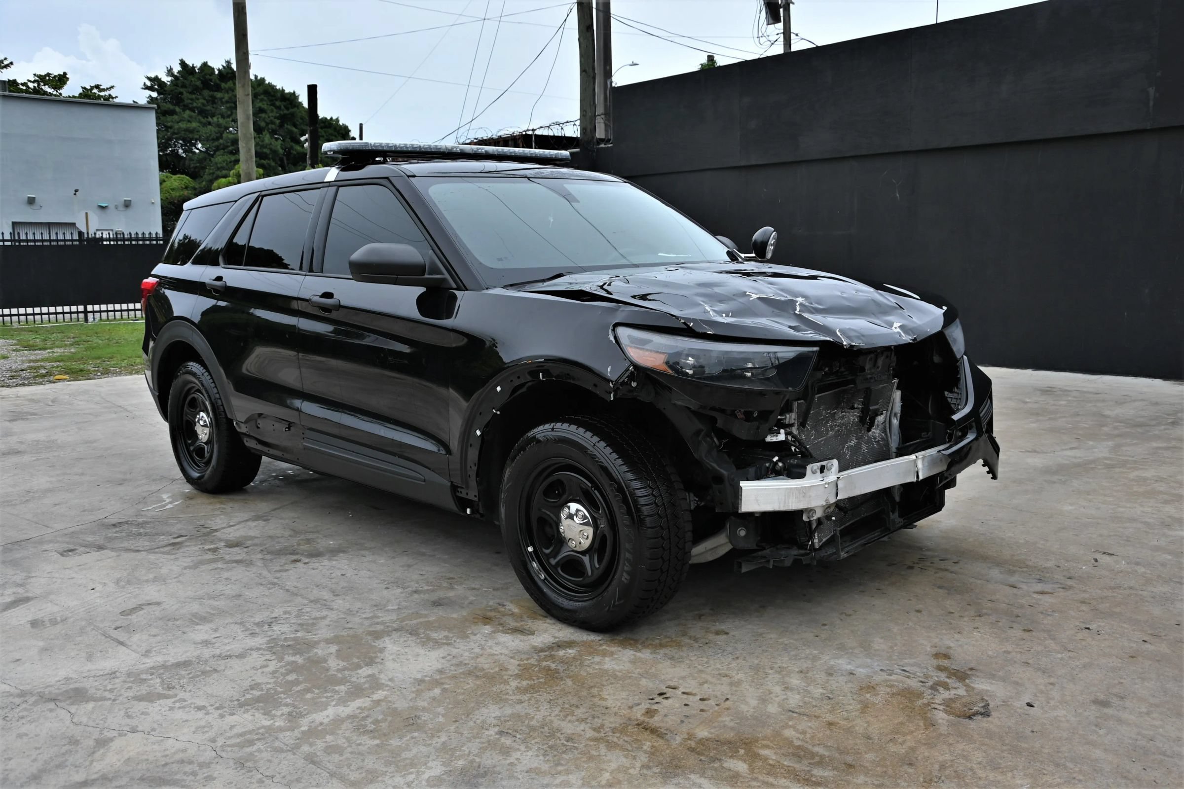 Used 2022 Ford Explorer 4WD Police Interceptor image 2