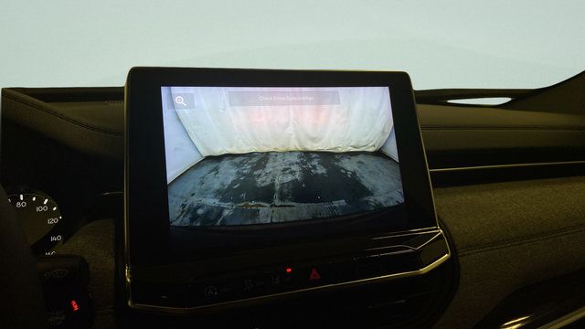 Used 2023 Jeep Compass Latitude w/ Sun and Sound Group AWD/4WD image 19