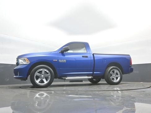 Used 2017 RAM 1500 Express image 31