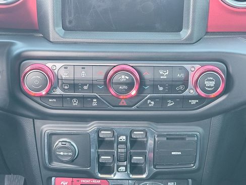 Used 2020 Jeep Wrangler Unlimited Rubicon image 20