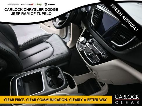 Used 2020 Chrysler Pacifica Touring-L Plus w/ Advanced Safetytec Group image 40