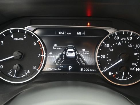 Used 2023 Nissan Rogue S AWD/4WD image 19